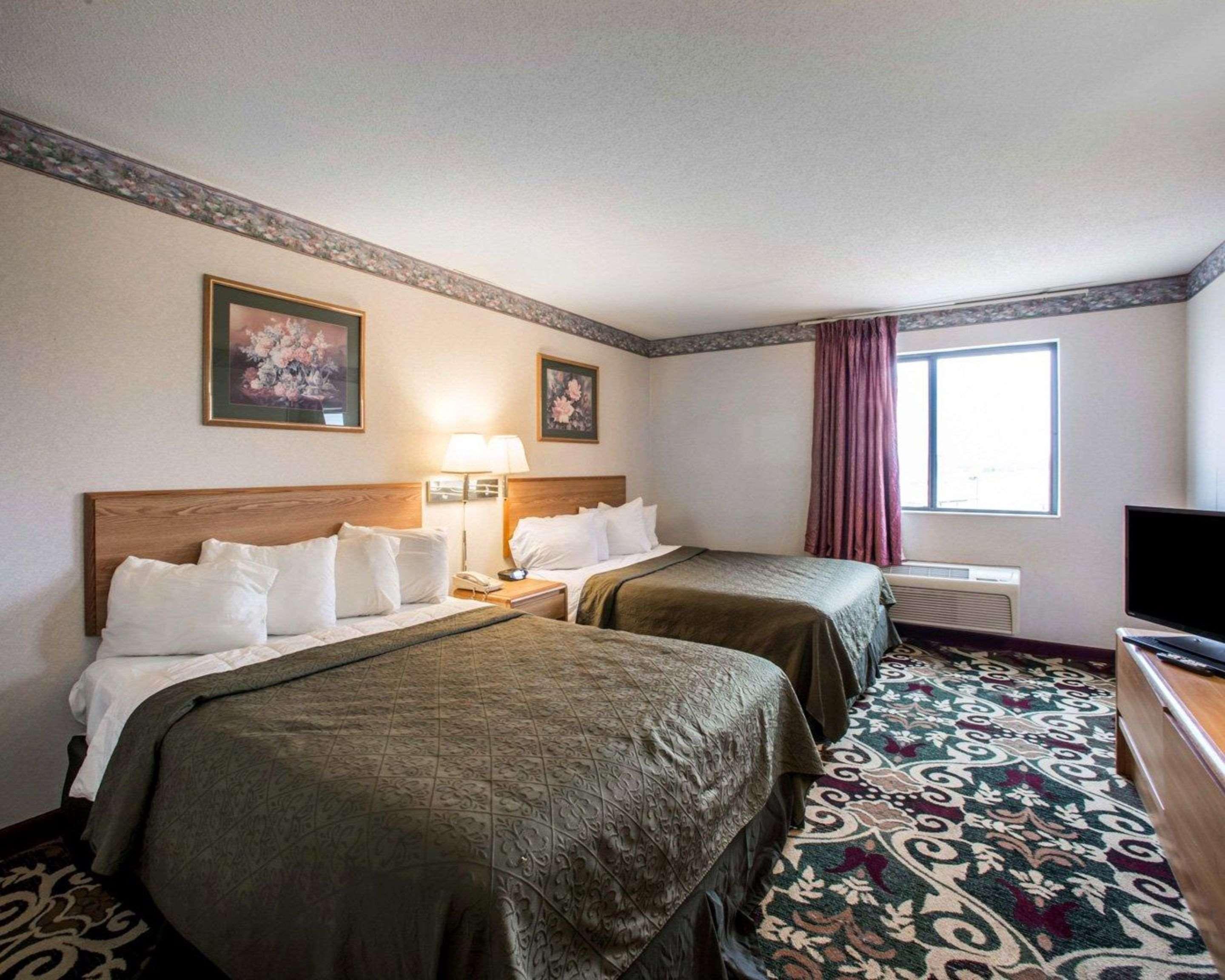Quality Inn & Suites Caseyville - St Louis Exterior foto