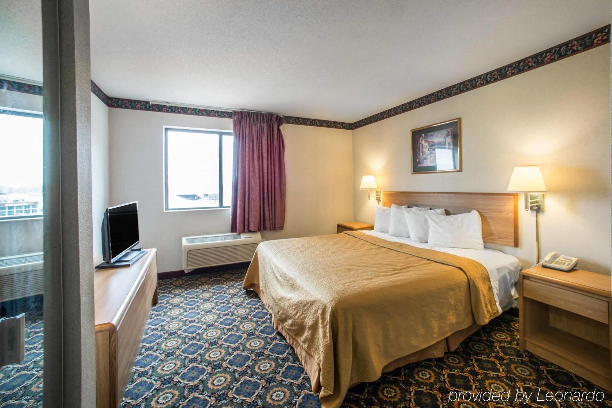 Quality Inn & Suites Caseyville - St Louis Exterior foto